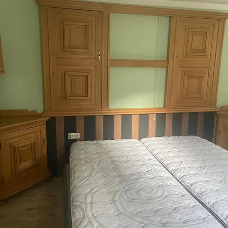 Apartament Erdgeschosswohnung Mit Separatem Eingang Strassberg (Zollernalb)